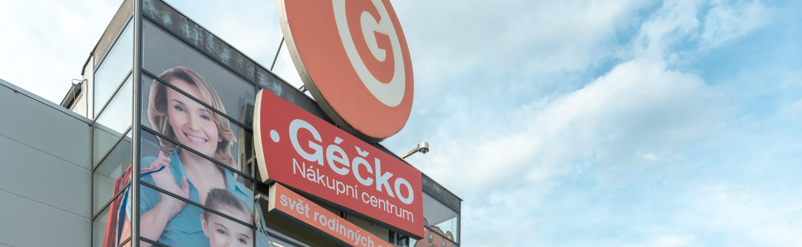 NC Géčko Liberec rozšiřuje nabídku centra o showroom hybridních vozů